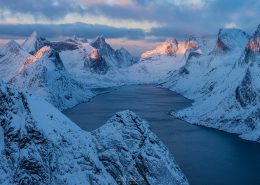 Friday Photo #211 - Reinebringen Winter